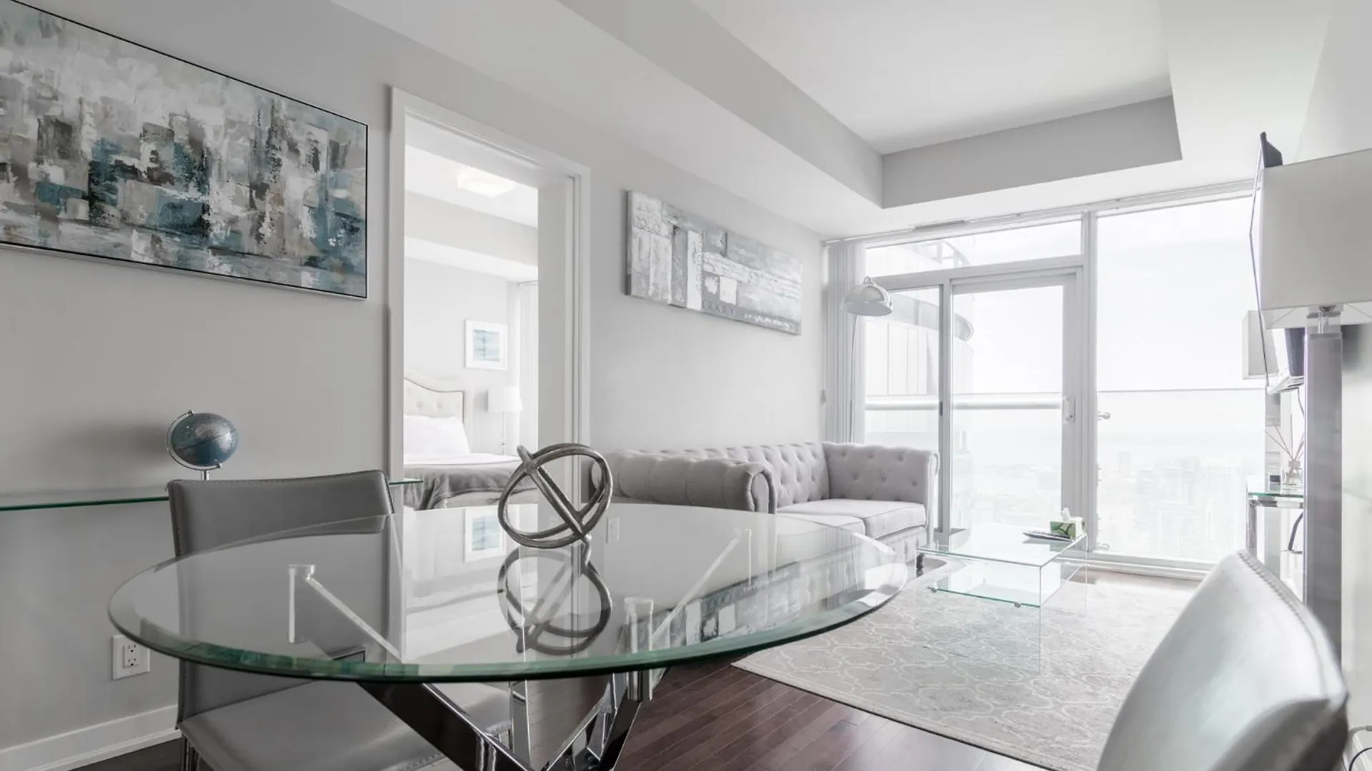 Mmg Executive Suite - Views From The Top تورونتو 0*,